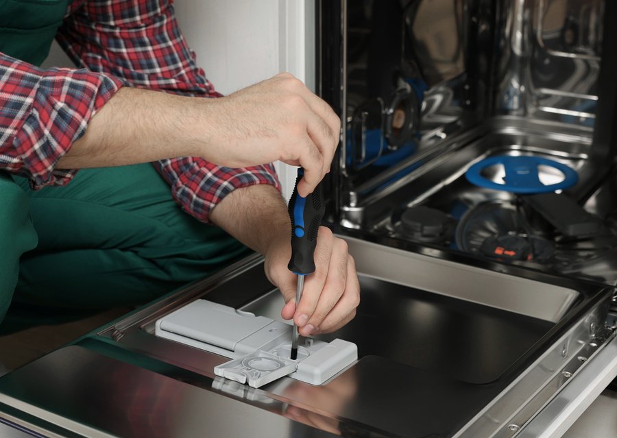Rey's Reliable Handyman Services handyman service in Herndon, VA