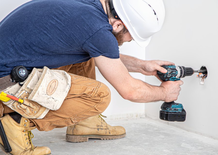 Lance Paint & Handyman Services handyman service in Edgartown, MA