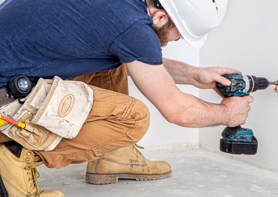 Dennis Handyman & Painter handyman service in Barnstable Town, MA