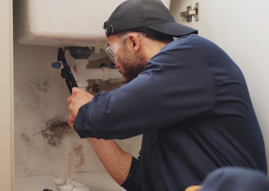 Camilo Handyman Services handyman service in Arlington, VA