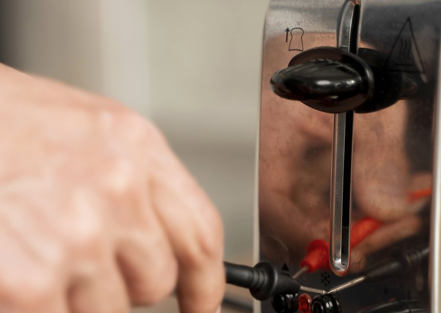 Reyes Handyman Corp handyman service in Herndon, VA